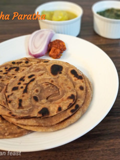 A picture of Lachha Paratha.