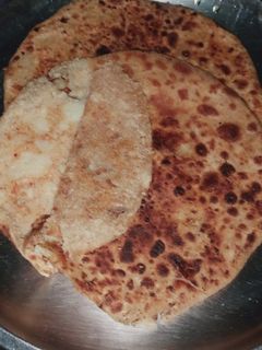 आलू का पराठा (Aloo ka paratha recipe in hindi) रेसिपी मुख्य फोटो