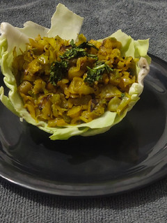 કોબીજ નું શાક (Cabbage Shak Recipe In Gujarati) રેસીપી મુખ્ય ફોટો