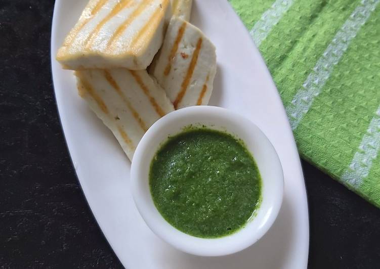 Grilled Paneer with Pudina Chutney