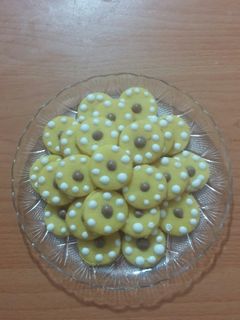 عکسی از دستور شیرینی خشک زعفرانی