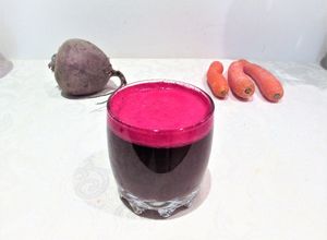 Foto principal de Licuado de remolacha y zanahoriapara mejorar la salud hepática