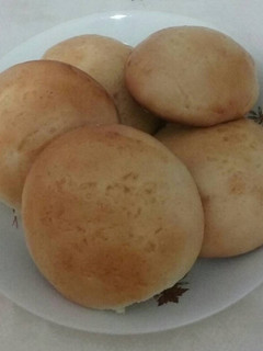 Una foto de Pan casero dulce y livianito🍞