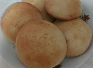 Una foto de Pan casero dulce y livianito🍞