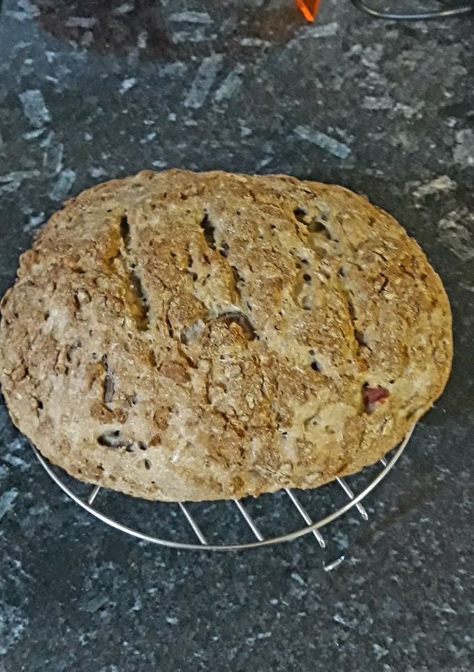Una foto de Pan de centeno con aceitunas
