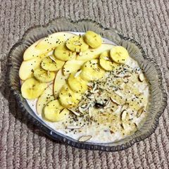 A picture of Fruity oats.