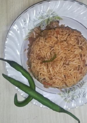 વેજીટેબલ પુલાવ (Vegetable Pulao Recipe In Gujarati) રેસીપી મુખ્ય ફોટો