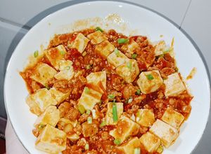 Hình của món Đậu phụ non sốt thịt bằm.