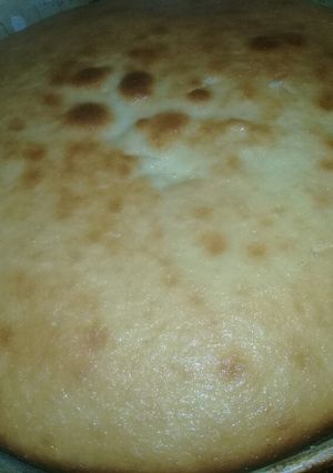Una foto de Bizcochuelo con jugo de naranja