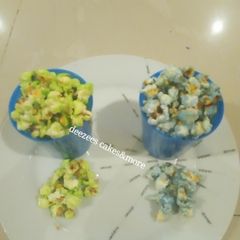 A picture of Coloured popcorn.