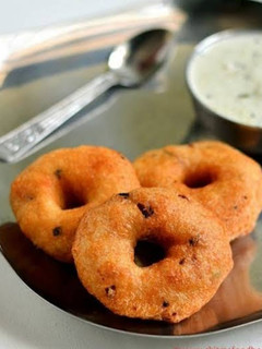 மெதுவடை செய்முறை முக்கிய புகைப்படம்