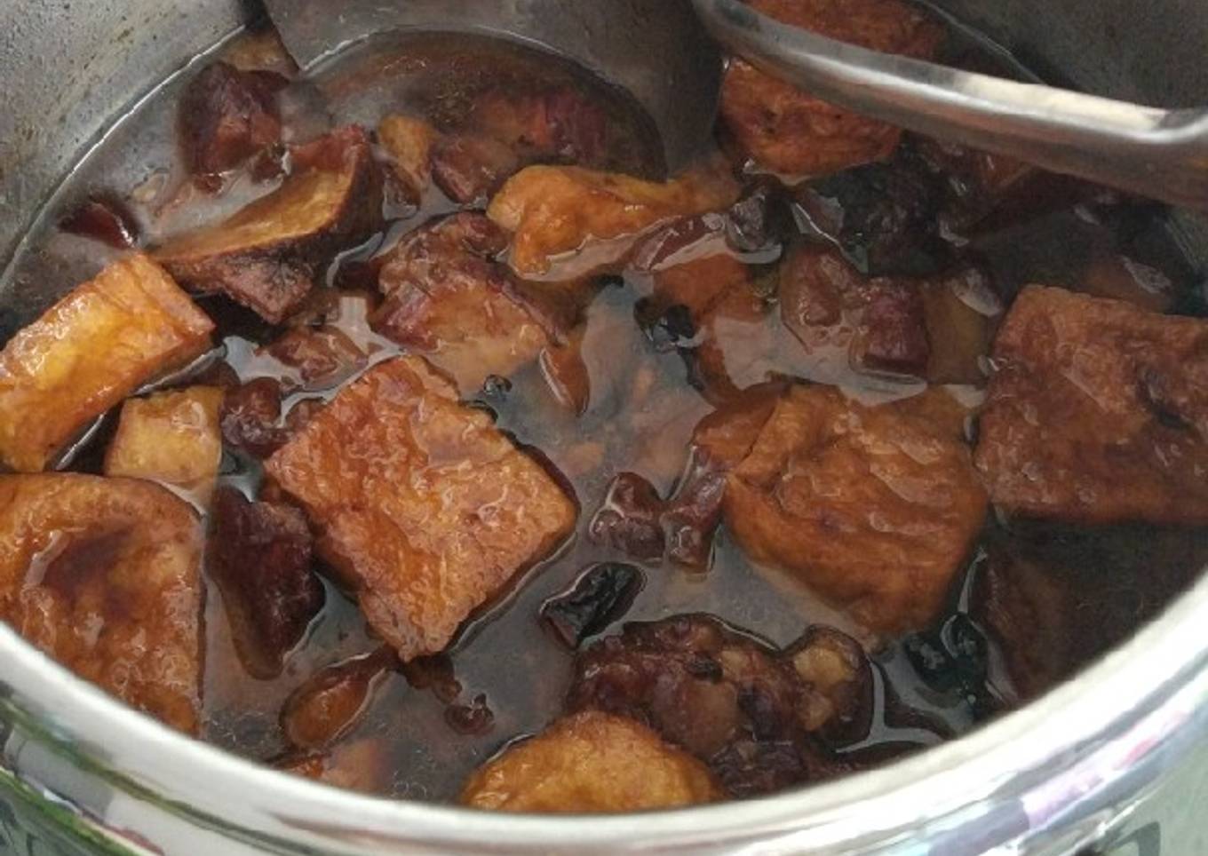 Babi kecap