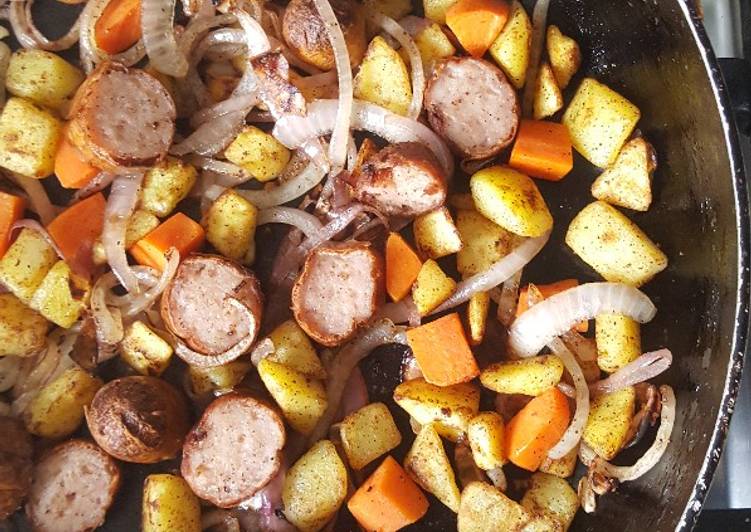 Steps to Prepare Homemade Sausage Breakfast Potatoes