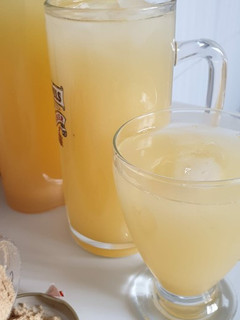 Una foto de Jugo refrescante de piña y jengibre