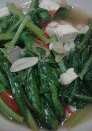 Foto resep Sawi Tahu Kuah Tomat