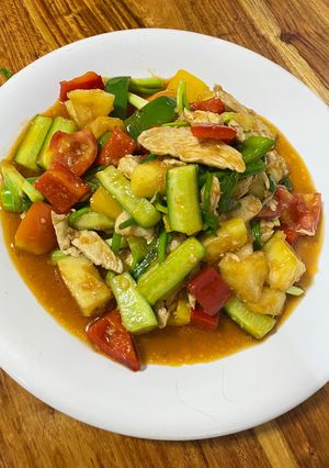 รูปของ ผัดเปรี้ยวหวานอกไก่