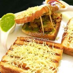 A picture of Macaroni Sandwich.