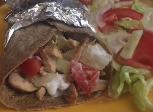 TudatosantESZEM gyros zabtortillában (tojásmentes, gluténmentes, fogyókúrába illeszthető) recept fotója