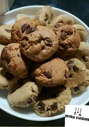 A picture of Chocolate chips cookies.