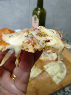 Una foto de Pizza (SIN HORNO) fácil y tentadora!
