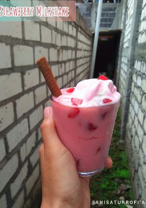 Foto resep Olahan Strawberry~Milkshake Strawberry