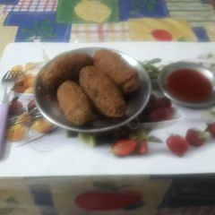 A picture of Left over chapati cutlet/ roll.