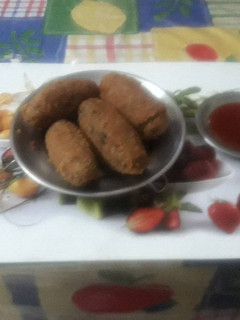 A picture of Left over chapati cutlet/ roll.