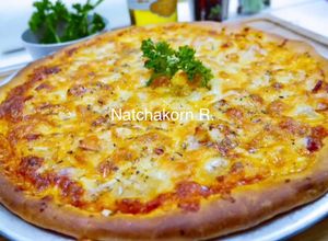 รูปของ Double Cheese Hawaiian Pizza (American Thin Crust Style) พิซซ่าฮาวาเอี้ยนดับเบิ้ลชีส แป้งบางกรอบ