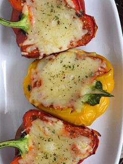 Una foto de Pimientos rellenos de quinoa