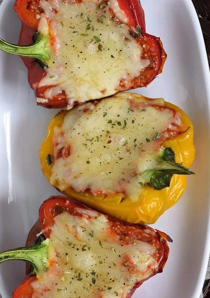 Una foto de Pimientos rellenos de quinoa