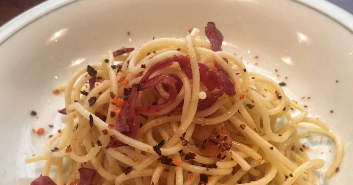 Resep Spaghetti Aglio Olio Daging Asap oleh Nia Cookpad