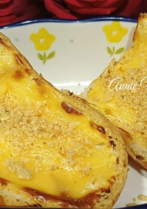 Hình của món Bánh mì nướng sốt phô mai.