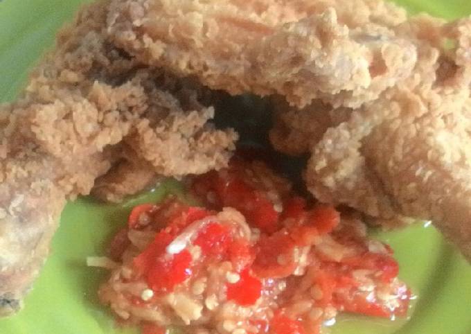 #16. Ayam crispy & sambal rawit