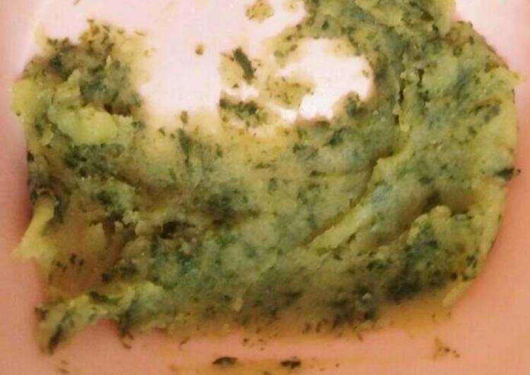 Bagaimana Membuat MPASI ubi + bayam + evoo yang Menggugah Selera