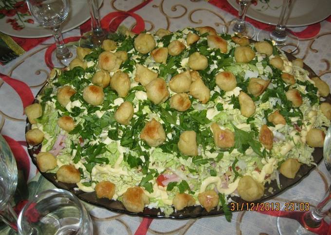 Слоеный салат с печенью