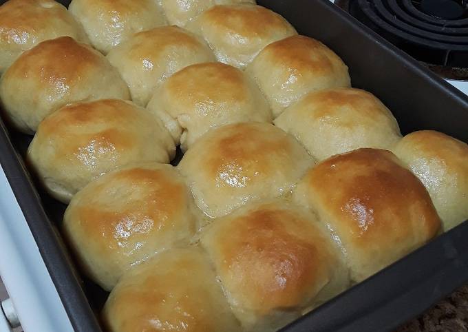 Recipe of Ultimate Honey Butter Dinner Rolls