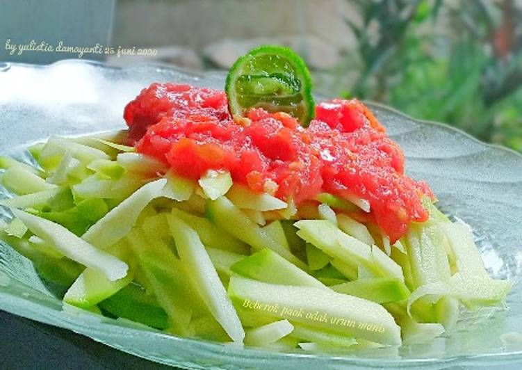 ⁹³ Beberok paok odak (mangga muda)