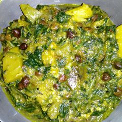 Palong shaker ghonto (spinach curry) A picture of Palong shaker ghonto (spinach curry).