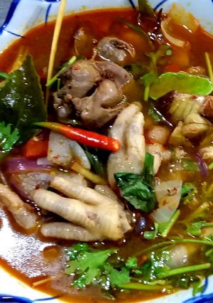 รูปของ ต้มแซ่บตีนไก่