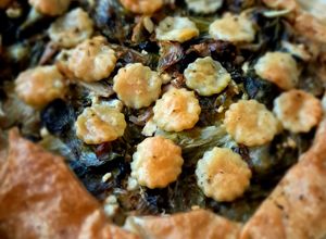 Foto di Torta rustica con scarola e tonno