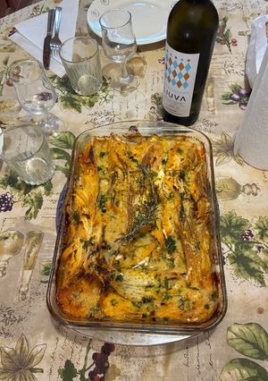Una foto de Raya con patatas