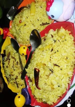 খুদ চচ্চড়ি (আধ ভাঙা চালকে "খুদ" বলে) (khud chorchori recipe in Bengali) রেসিপির প্রধান ছবি