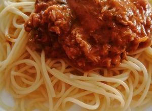 Una foto de Variación de pasta a la putanesca