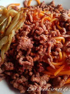 Una foto de Espaguetis con carne