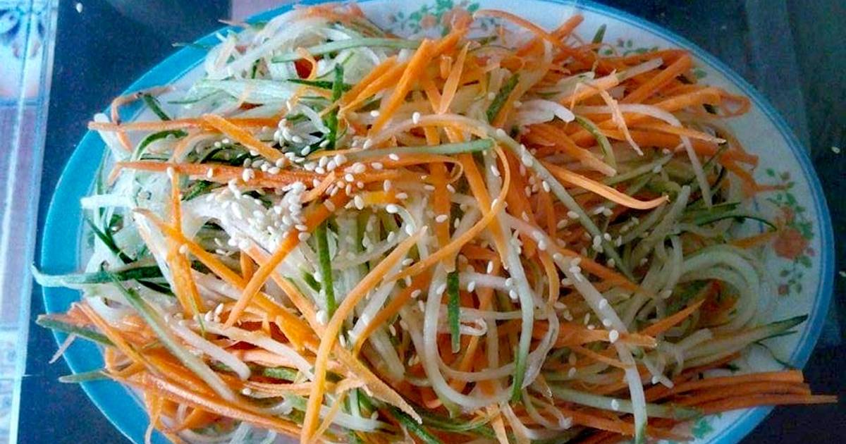 Cách chế biến salad dưa chuột cà rốt cho bé ăn dặm?
