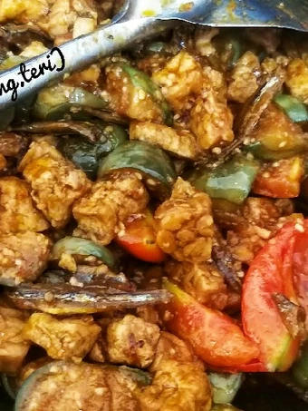 Cara Mudah Menyiapkan Resep 037. Oseng 4T (Teri tempe tahu terong) 🍆 yang Menggugah Selera Anti Ribet, Mantap