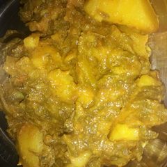 A picture of Palak aalo.