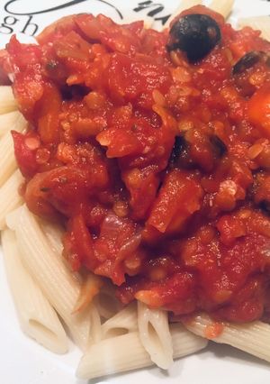 A picture of Tomato and red lentil marinara.
