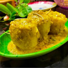 A picture of Malai Bharwan Alu.