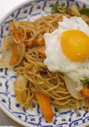 A picture of My Lazy Yakisoba (Japanese Stir fried noodle).